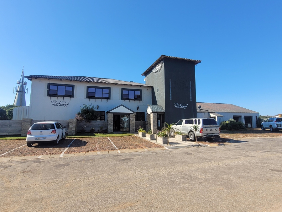 5 Bedroom Property for Sale in Jeffreys Bay Central Eastern Cape